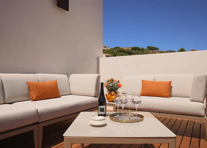 Casa Corborio, Duplex L'ile-rousse, 3 Suites, Sea View, Parking Villa